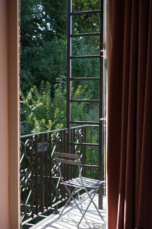 Les Terrasses Des Falizes B&B Rochefort Bagian luar foto